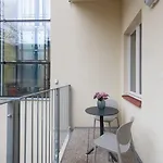 Tales Boutique By Dwellfort Praha