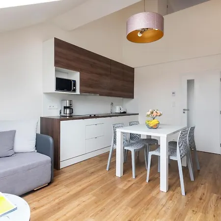 Tales Boutique By Dwellfort Lägenhetshotell Prag