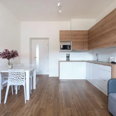 Lägenhetshotell Tales Boutique By Dwellfort 4*