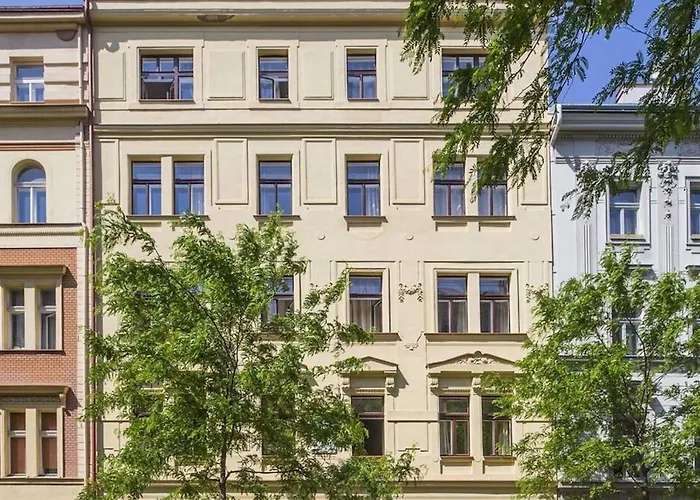 Lägenhetshotell Tales Boutique By Dwellfort 4*